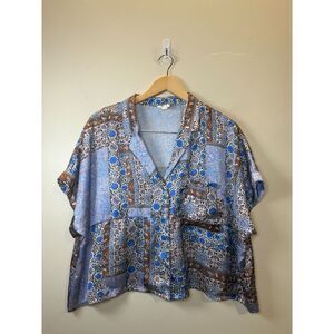 DRA Los Angeles Blouse Women's Size Small Abstract Print Short Sleeve